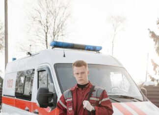 Early Signs of Stroke: How To Respond Quickly And Save Lives