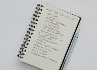 Signs And Symptoms Of Thyroid Disorders: Hypothyroidism Or Hyperthyroidism?