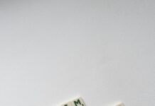 Understanding Bipolar Disorder: Key Symptoms, Causes, and Solutions