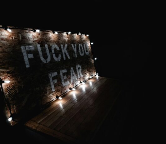 How To Use Visualization For Overcoming Fear: Unlock Your Courage