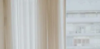 The Role of Journaling in Tracking Mood Changes: Unlock Insights