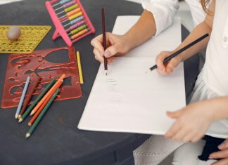 How To Recognize Early Signs Of Mental Illness: Essential Tips