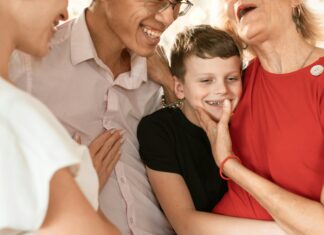 How To Manage Mental Health When Caring For Elderly Parents: Essential Tips