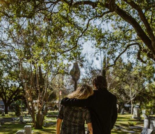 The Benefits Of Nature Walks For Reducing Depression: Discover How