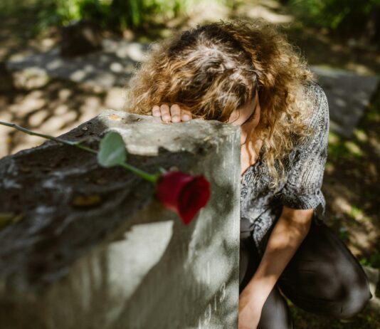 How To Cope With Grief And Loss: Powerful Strategies That Heal