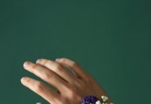 How To Use Art Therapy For Emotional Healing: Unlock Your Inner Peace