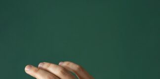 How To Use Art Therapy For Emotional Healing: Unlock Your Inner Peace