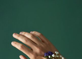 How To Use Art Therapy For Emotional Healing: Unlock Your Inner Peace