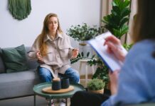 How To Help Someone Experiencing A Mental Health Crisis Effectively