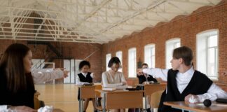 How To Build Emotional Intelligence In Teens: Essential Tips Revealed