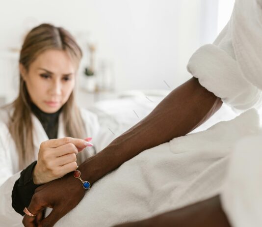 The Role Of Mindfulness In Managing Chronic Pain: Powerful Insights